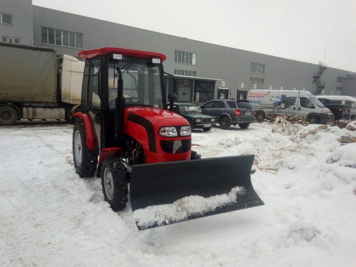 Расчистка участка парковки от снега в Пушкино